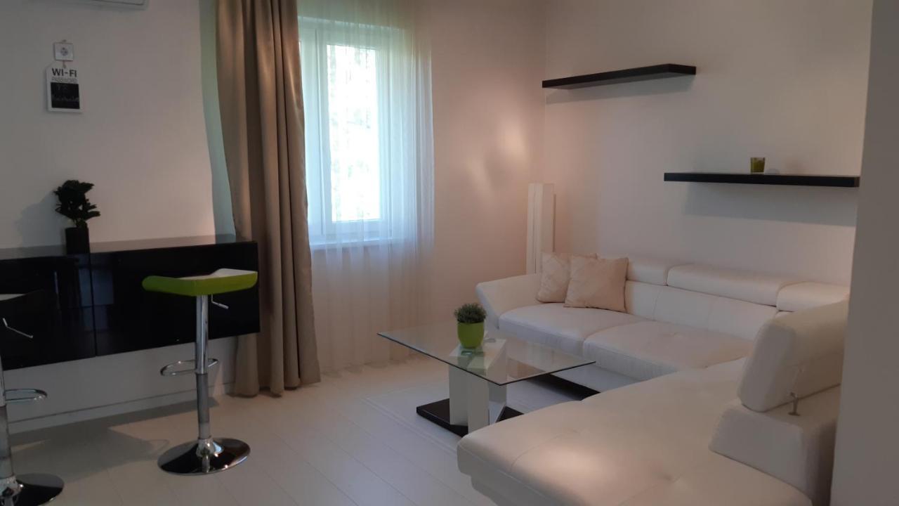 T8 Apartment Balatonfüred Екстериор снимка