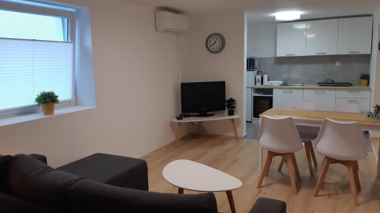 T8 Apartment Balatonfüred Екстериор снимка
