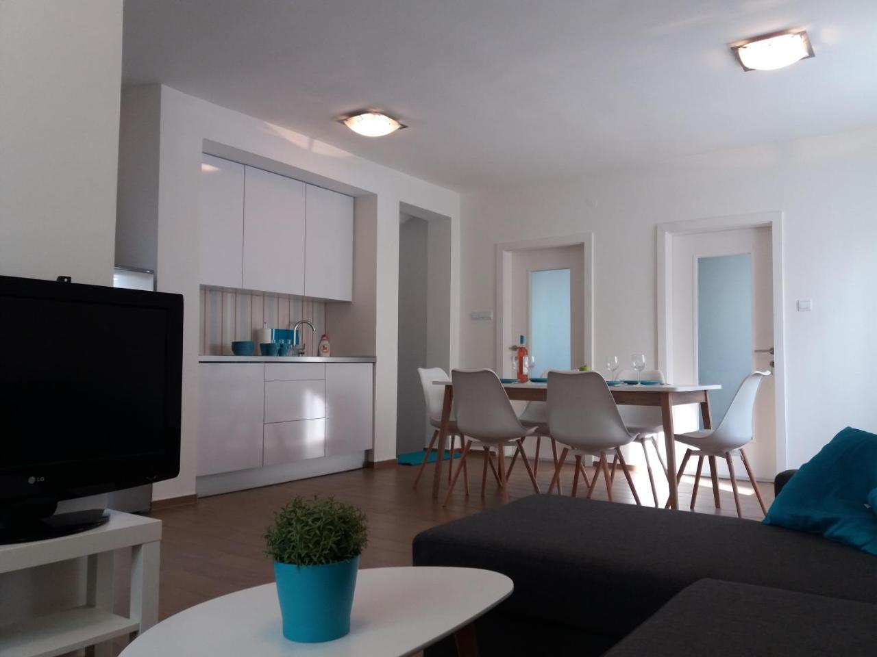 T8 Apartment Balatonfüred Екстериор снимка