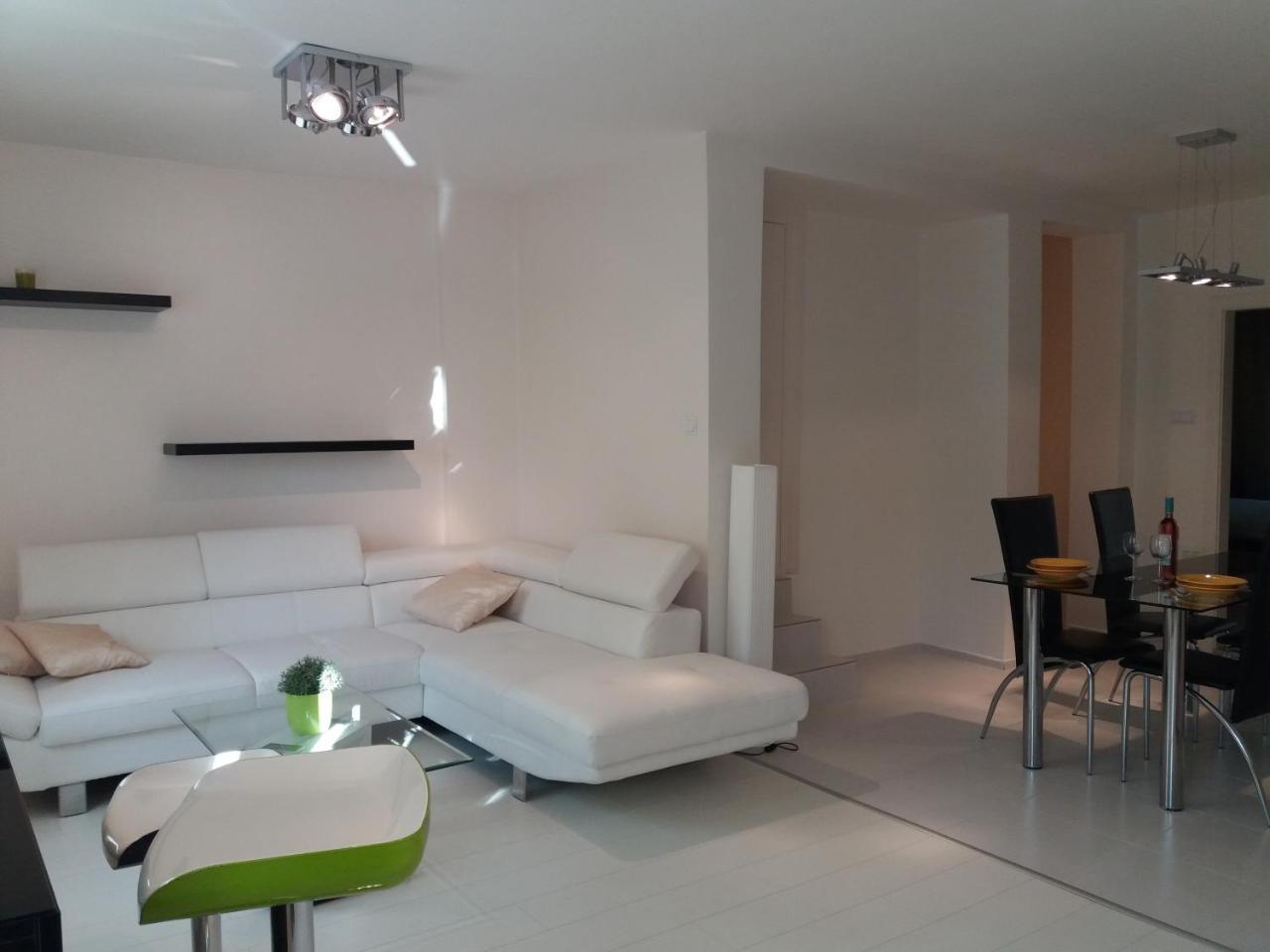 T8 Apartment Balatonfüred Екстериор снимка