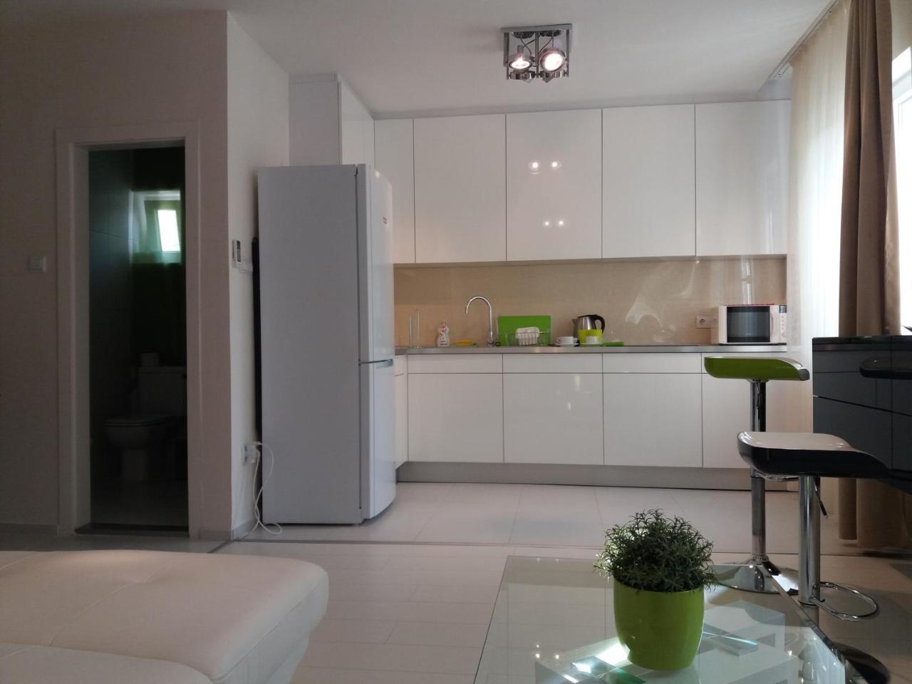 T8 Apartment Balatonfüred Екстериор снимка